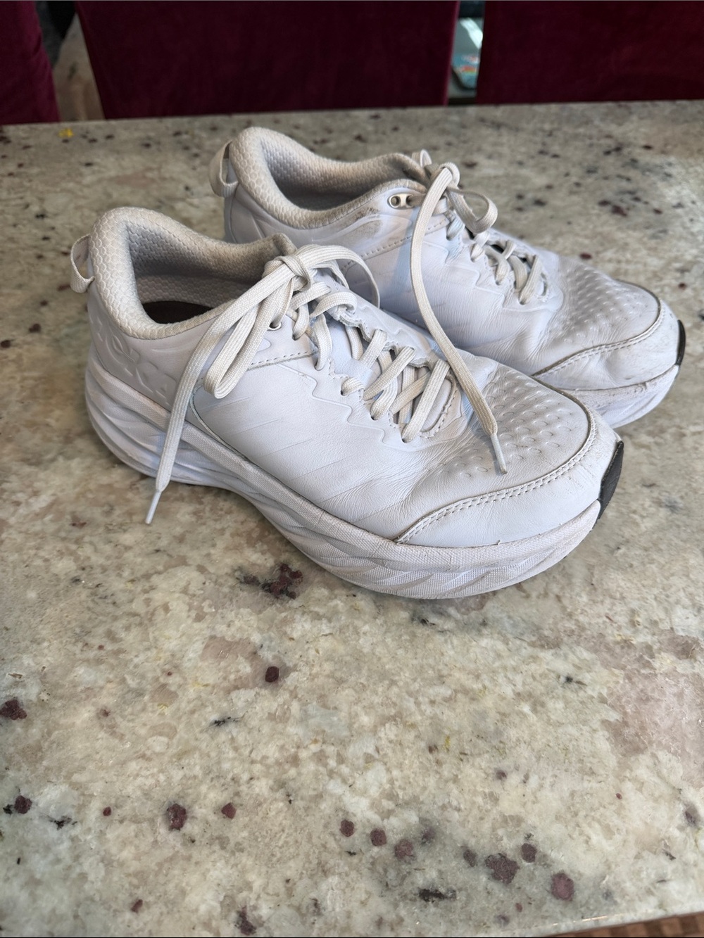 HOKA Women's Bondi SR Running Shoes 8D